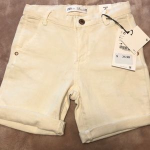 Zara denim shorts never worn.  Size 6yrs